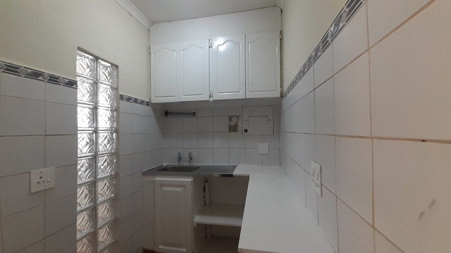 5 Bedroom Property for Sale in Ifafi North West